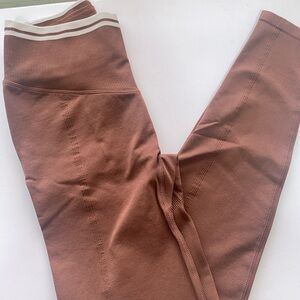 PINK Victoria's Secret Chocolate Leggings. High Rise 26” Inseam.